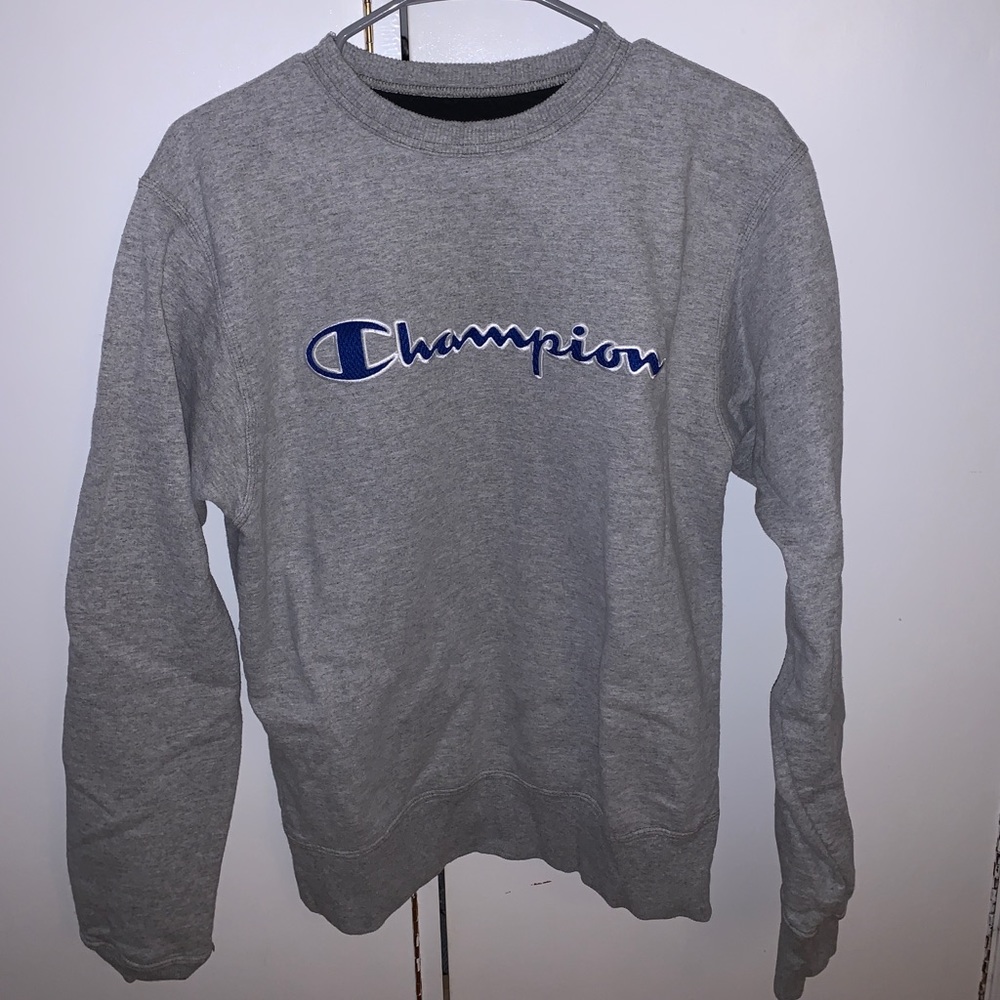 Champion Crewneck Sweatshirt!